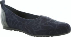Munro Iriana -Shoe Stores munro womens iriana navy stretch floral m183397 49682.1539733723
