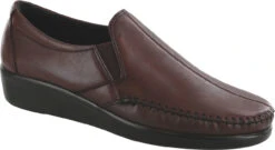 SAS Women's Dream 9 SAS Women's Dream -Shoe Stores sas womens dream wine 2250 010 58458.1540219280