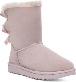 UGG Women's Bailey Bow II 7 UGG Women's Bailey Bow II -Shoe Stores ugg womens bailey bow ii pale smoke 1016225 psk 04578.1730733431